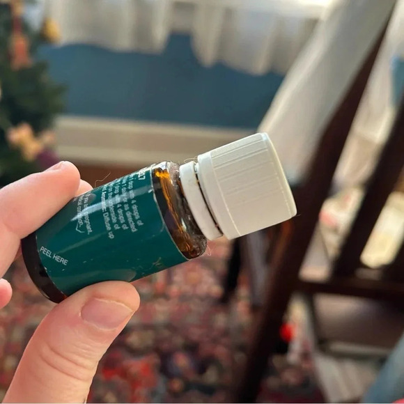 Young Living 15 ML Sage and Thyme Essential Oils - Picture 3 of 3